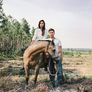 久草免费福利在线
